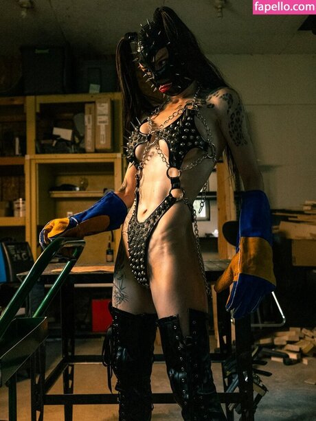 Toxic Vision model art photo
