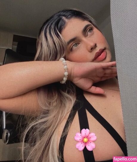 Daniela Villa naked star photo