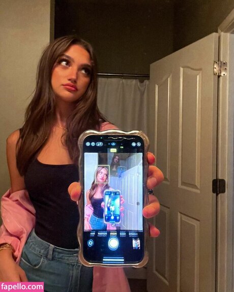 Katie Thompson pornstar nude pic