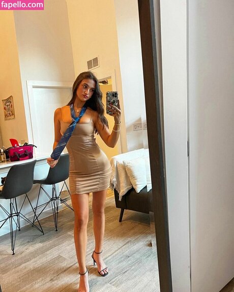 Katie Thompson star pics