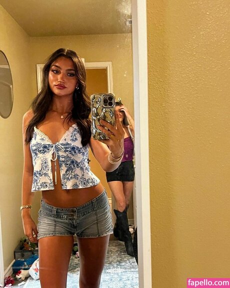 Katie Thompson star pretty gallery