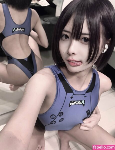 popo chi0 high quality model photo