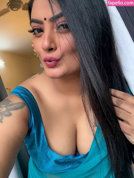 Twinkle Kapoor model beautiful photo