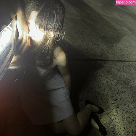 Ella Woolsey star hot img