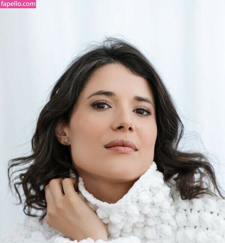 Manuela Do Monte hot model gallery