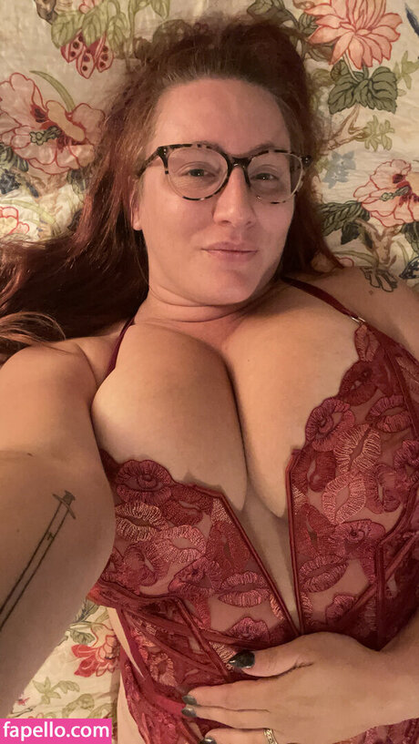 RefashionedHippie model exclusive picture