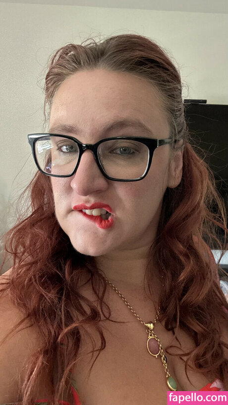 RefashionedHippie top profile image
