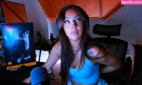 Honeyxxo star pictures