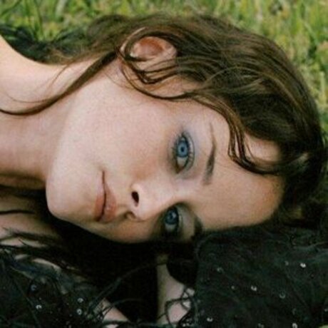 Alexis Bledel free star picture