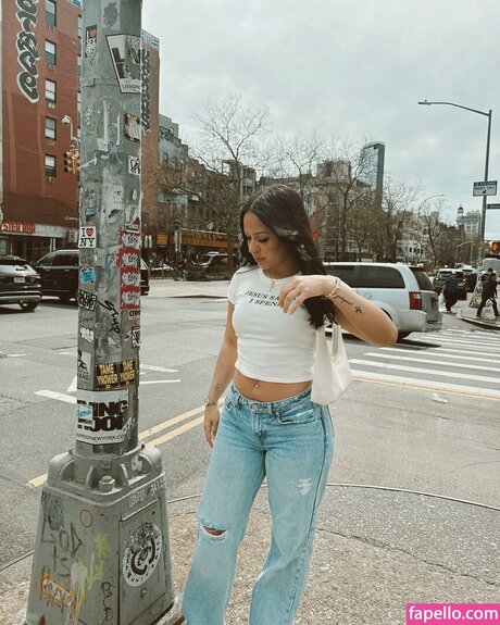 Aracelyanahiii pornstar art pic