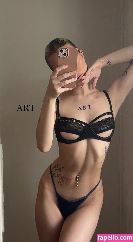 Neea Kuosmanen nudes model pics
