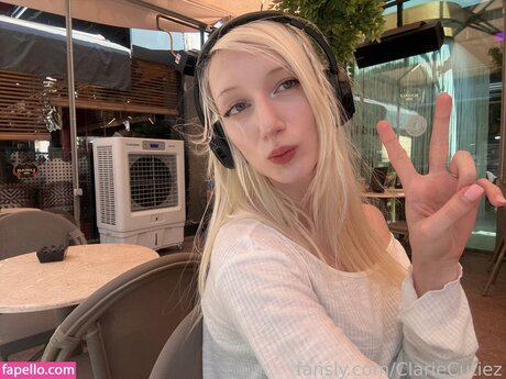 MayBunny porn star img
