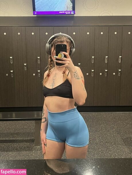knees onlyfans pretty img