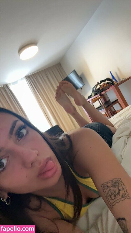 Elisha Walbyoff erotic pornstar pics
