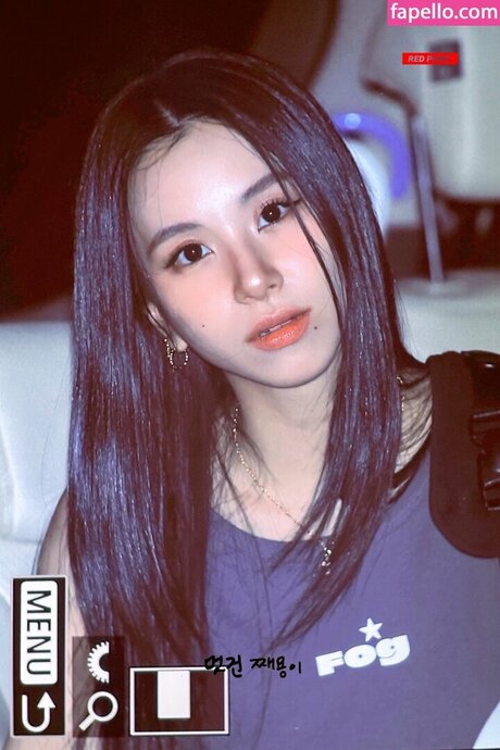 Chaeyoung model art pictures