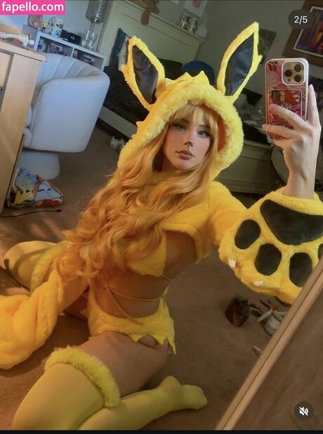 lizgrimess nudes actress pic