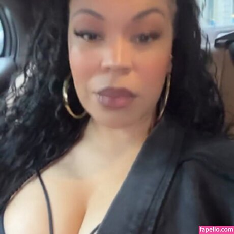 Alexis Fields hot star galleries
