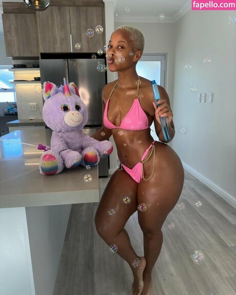 Faustina Thobakgale star art gallery