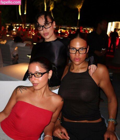 Liz Cambage xxx star image