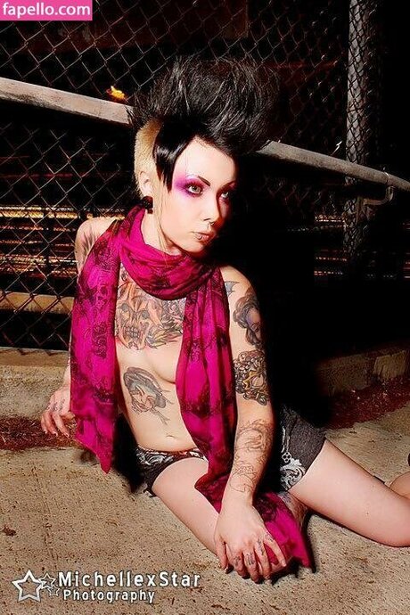 MeGaN MaSsACrE nice model picture