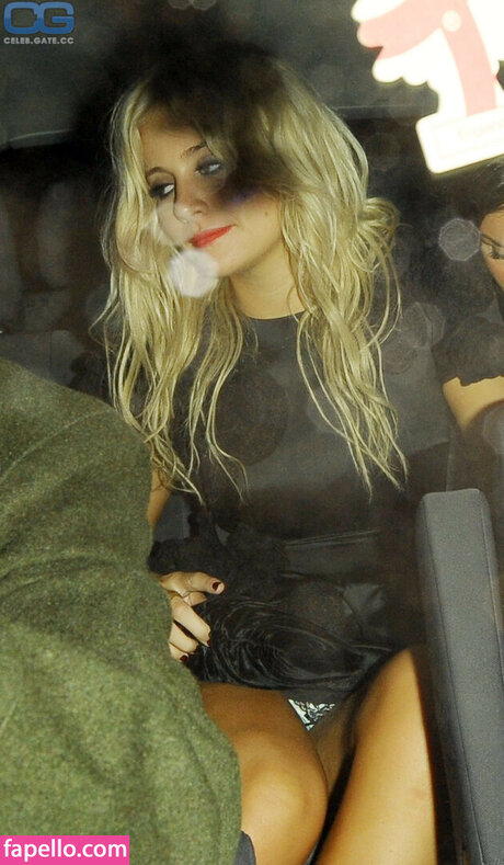 Pixie Lott star porn pictures