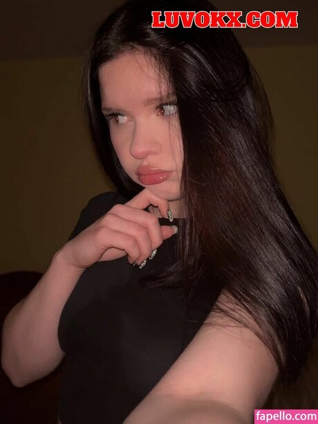 Junge Karoline hot model picture