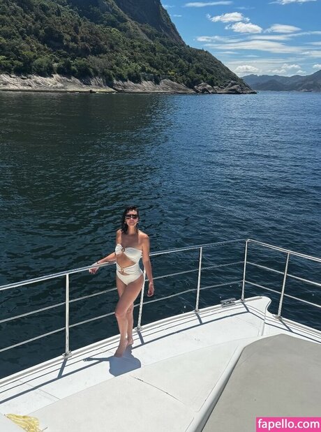 Camila Rodrigues model pornographic pics