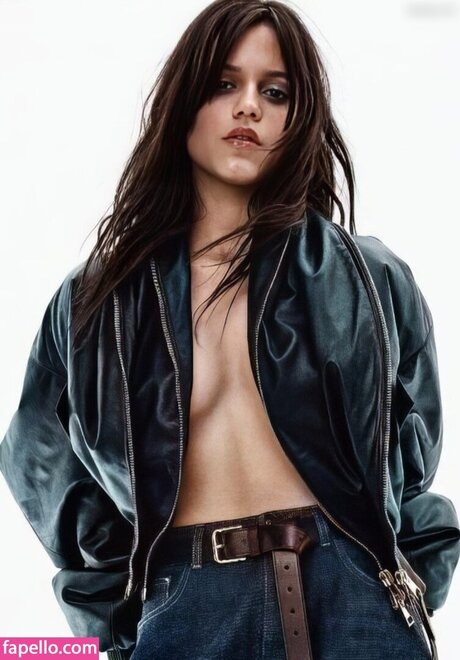 Jenna Ortega pornstar exclusive pic