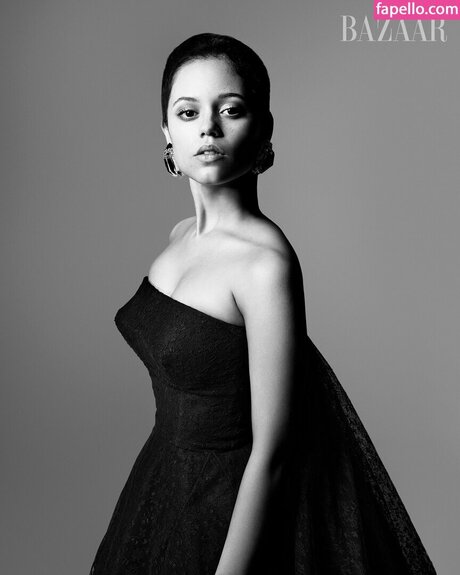 Jenna Ortega model nice picture