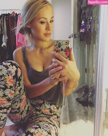 Lisa Gilroy top actress pic