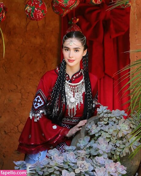 Kim Domingo adult model images