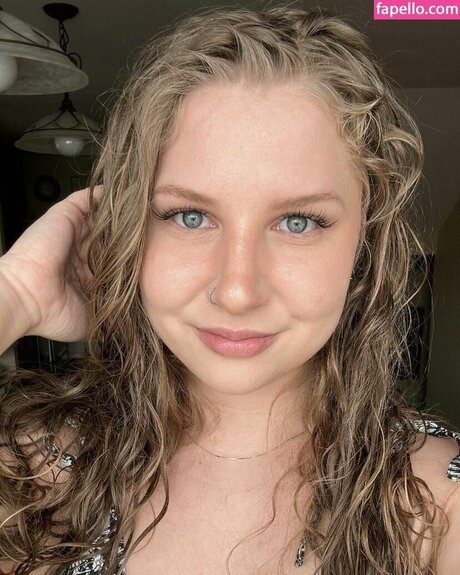 Ivy Andrews pornstar nice image