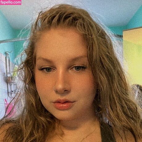 Ivy Andrews xxx model picture