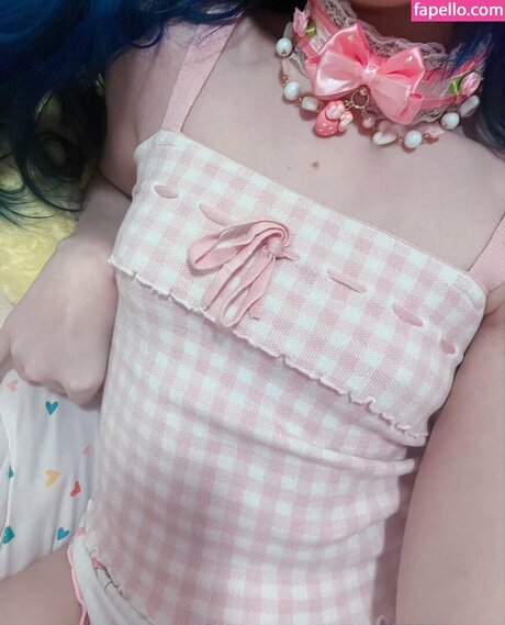 LittleNiiVT model hd picture