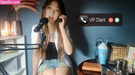 Nalbi ASMR model nude images