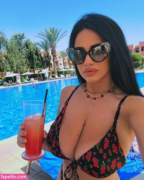 Michela Santoboni porn model images