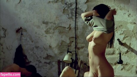 Natalia Avelon nude star picture