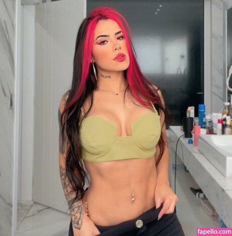 Kaah Muniz naked star image