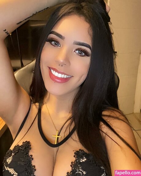 Kaah Muniz star top galleries