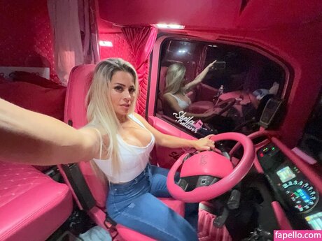 Sheila BellaverICIAL exclusive pornstar pictures
