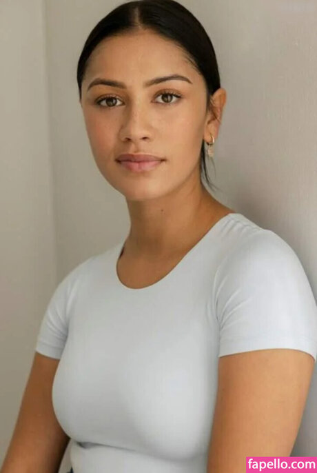 Luciane Buchanan pretty model gallery