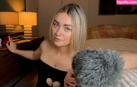 Simply Kel ASMR xxx actress image