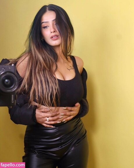 Shambhavi Singh xxx star gallery