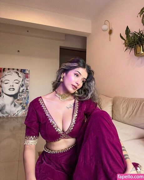 Shambhavi Singh pornstar images