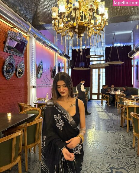 Shambhavi Singh art model archive