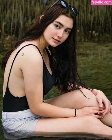 Katrina Dovey pornographic model image