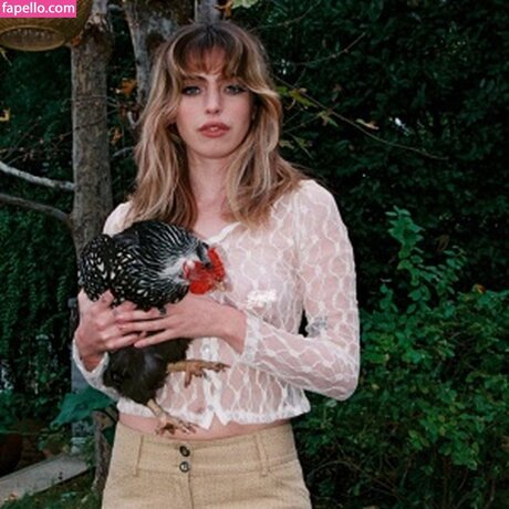 Clara McGregor nude pornstar photos