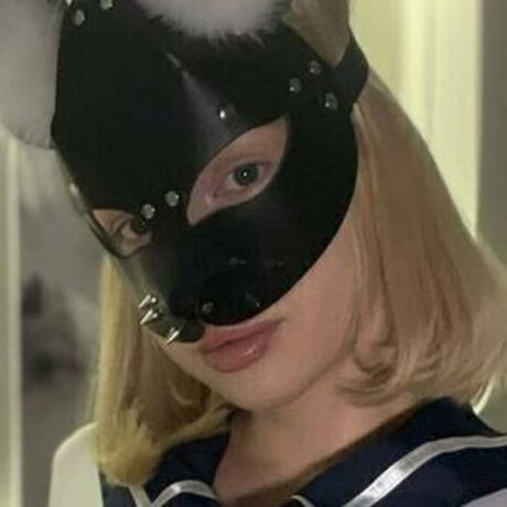 Alice Pearson erotic star pic