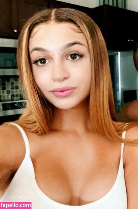 Josie Totah hot star photos