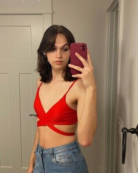 Cadence Marang model perfect pic